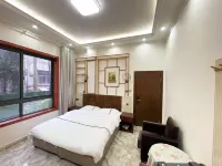 Qingcheng Mountain · Guanshan Pavilion Holiday Homestay