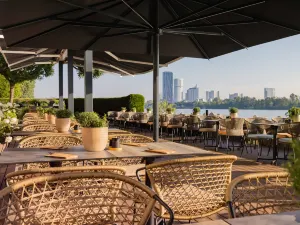 希爾頓維也納多瑙河海濱酒店