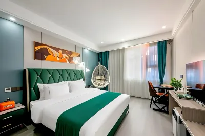 Yuzhi Starry Sky Hotel (Tianfu International Airport Branch)