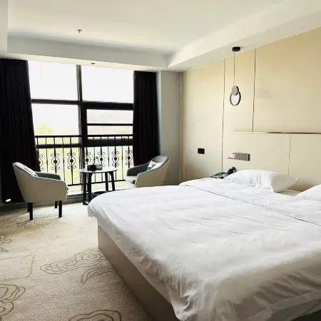 Jialing Bandao Hotel