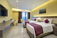 Highland Breeze Hotel - balcony