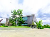 The Grand Chaiyapruek Nimman Chiang Mai - Free Airport Shuttle Hotels near Hai Ya