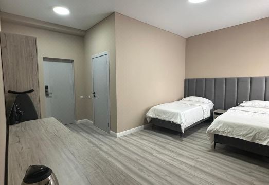 BARYS HOTEL 객실 가구