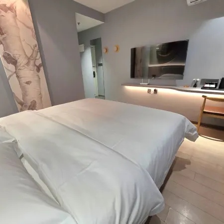 QUANCHENG HOTEL