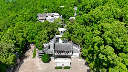 Qiqushan Hotel Отели рядом с достопримечательностью «Liangdancheng»