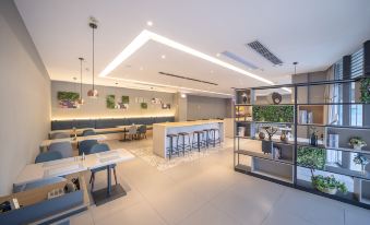 Homeinn Selected Hotel (Shiyan Beijing Road Hanjiang Normal University)