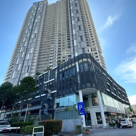 Landmark by Homey Planet Studio Suite(S)