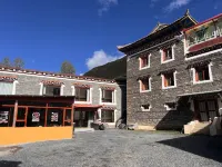 Kangding Guanyun Chinese Inn Hotels in Leng Ga Cuo/ Zi Mei Ya Kou
