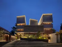 The Kemilau Ubud Hotels near Rudana Museum