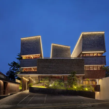The Kemilau Ubud Отели рядом с достопримечательностью «Пенестанан»