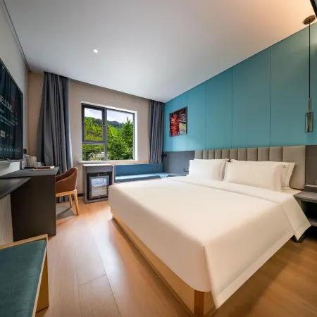 R ROYALSS HOTEL (Jiuzhaigou Valley Scenic and Historic Interest Area Tourist Center)