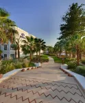 منتجع وسبا هيلتون الأقصر Hotels near Aboudy Bookshop