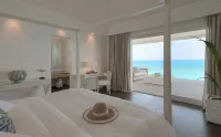 Diamonds Thudufushi Maldives Resort & SPA Hotels in Moofushi