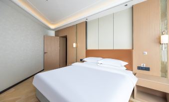 Delingha Kunlun Grand Hotel