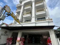 BLUE SKY NOI BAI HOTEL & POOL Hotels in Hanoi