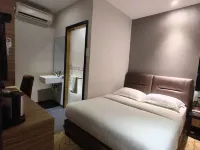 Milano Hotel Hotels in Kluang