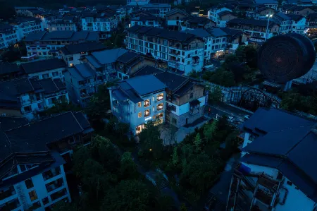 Yunmeng Xiangshe Homestay (Libo Xiaoqikong Scenic Area East Gate Ticket Office)