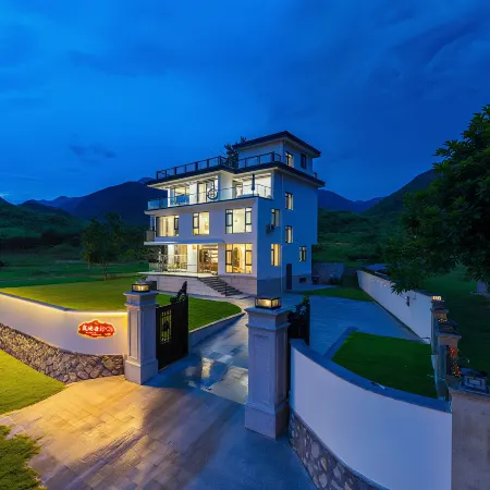 Lanyu Yunting Homestay in Tonglu County Отели рядом с достопримечательностью «Liuyin Former Residence»