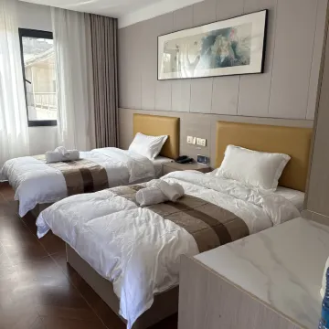Hôtel Gold&coast Hotels near Ets Akif