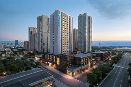 Han ting Taiyuan Red Lantern Stadium Wangfujing Jinyang Lishanxi Sports Center Store Отели рядом с достопримечательностью «Taiyuan Botanical Garden»