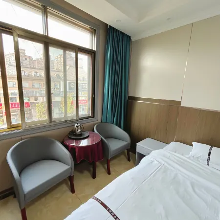 Yiyiyuan Business Hotel