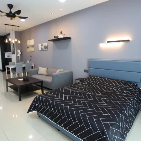 SS15 Courtyard First Subang Cozy Studio with WIFI/TV Box Отели рядом с достопримечательностью «Торговый центр Evolve Concept Mall»