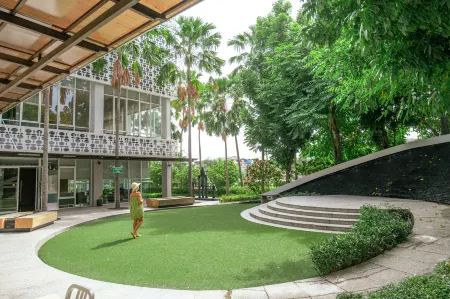 The Idle Hotel and Residence Отели рядом с достопримечательностью «Rajamangala University of Technology»