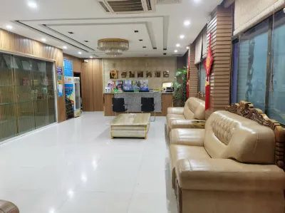 Ce Heng Hengjie Business Hotel Hotels near Wanzhong Mountain Scenic Area