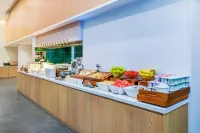 Atour Hotel (Guiyang North Railway Station)