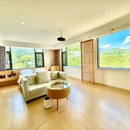 Jinxia·Sunset View Chashan Scenic Resort Bed and Breakfast (Xinyang Wenxin Tea Village Branch)