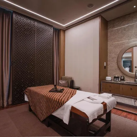 Dongfang Meijia International Hotel ( Bayi Square Nanchang Railway Station Branch)