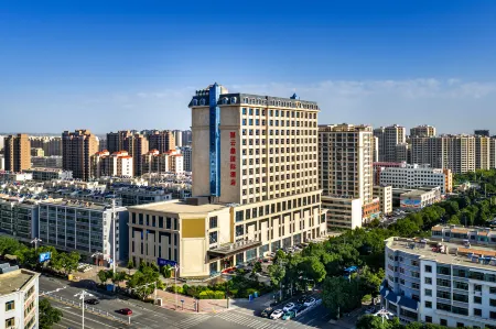 Wuwei Yunding International Hotel Отели рядом со станцией Wuwei Railway Station