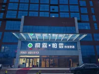 TongLinBaiYun  Hotel Hotels near Tomb of Cao Can