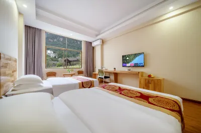 Ning'er Express Hotel Отели рядом с достопримечательностью «Посадка на автобусную станцию»