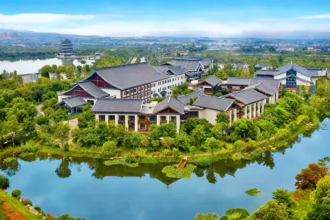 Qing Hua Hai Guan Fang Garden Hotel