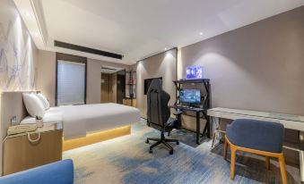 Light Core E-sports Hotel (Shenzhen Dong Station Buji Old Street Store)