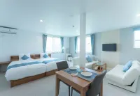 Hotel California Miyakojima Resort