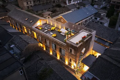 Qian Shan · M⁺ Homestay Hotels in Linhai