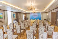 ドゥック フイ グランド ホテル & スパ