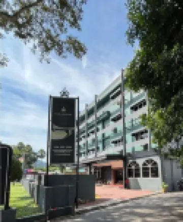 ホテル ウォーターフォール Arulmigu Balathandayuthapani Temple周辺のホテル