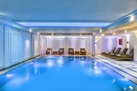 JW Marriott Hotel Berlin - Pools