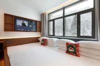 Xueyun Jiahua Resort Hotel (China's Snow Town Scenic Area) - Balkoner