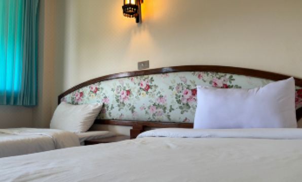 Royal Jomanee Heritage