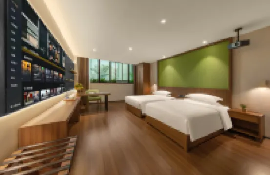 MOTRI莫里酒店（寶安海雅繽紛城店） 鄰近譚木匠(海雅繽紛城購物中心店)的酒店