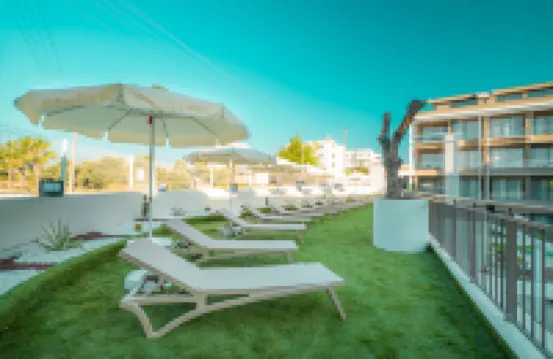Prive Suite Side & Spa - Adults Only 16 Plus
