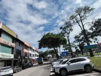 Ezzyhome Taman Molek Hotels in Tebrau