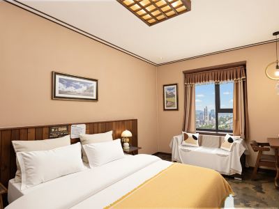 Shi Ruo Hotel (Daocheng Yading Scenic Spot Tourist Center)