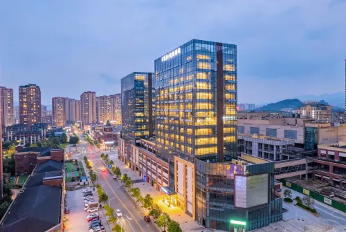 유에센 이즈 호텔 (롄후 지점, 예술과학 대학)