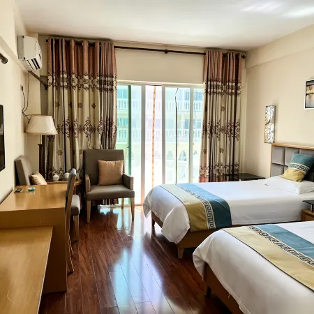 East Garden Spring Hotel