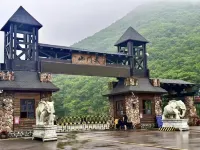 Yunpu Mountain Residence Hotel (Dalian Tianmen Gorge Rafting Tianmen Mountain National Forest Park) - Parkering
